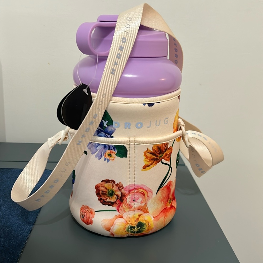 New Hydrojug bottle with floral sleeve never used